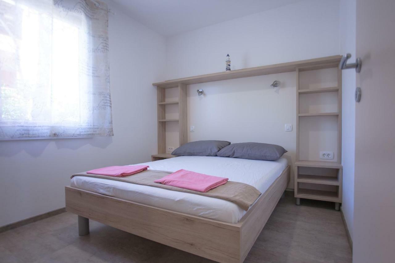 Bungalow Comfort 100 M From The Beach プレマントゥーラ エクステリア 写真