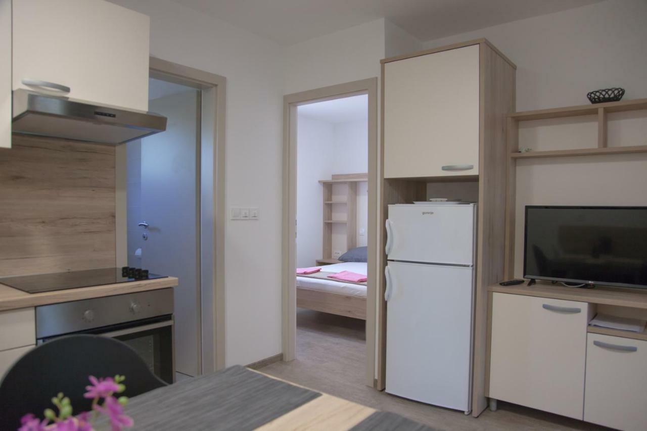 Bungalow Comfort 100 M From The Beach プレマントゥーラ エクステリア 写真
